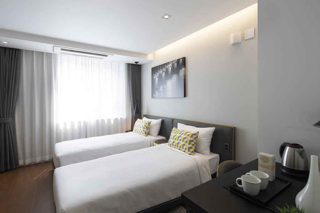Tov & Aparthotel