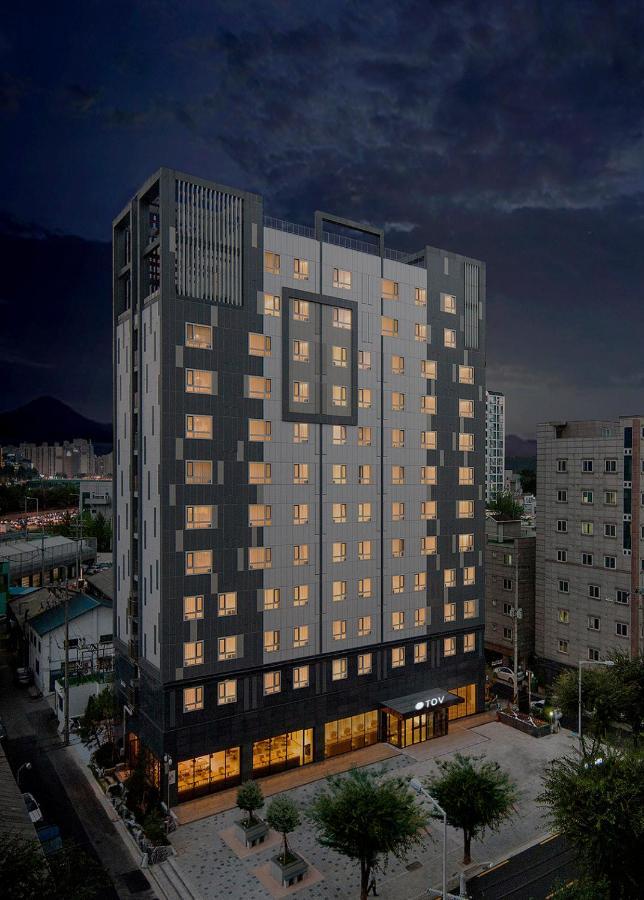 Tov & Aparthotel